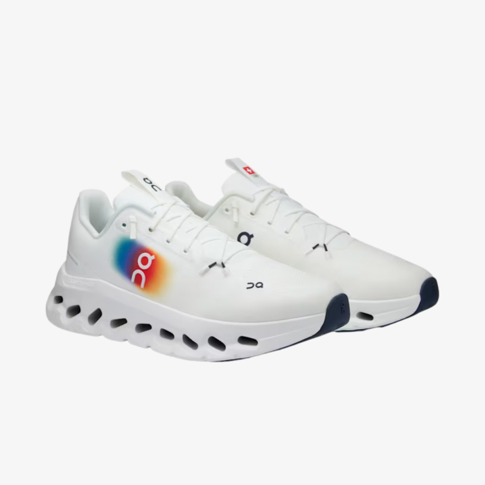 On Cloudtilt - Image 4