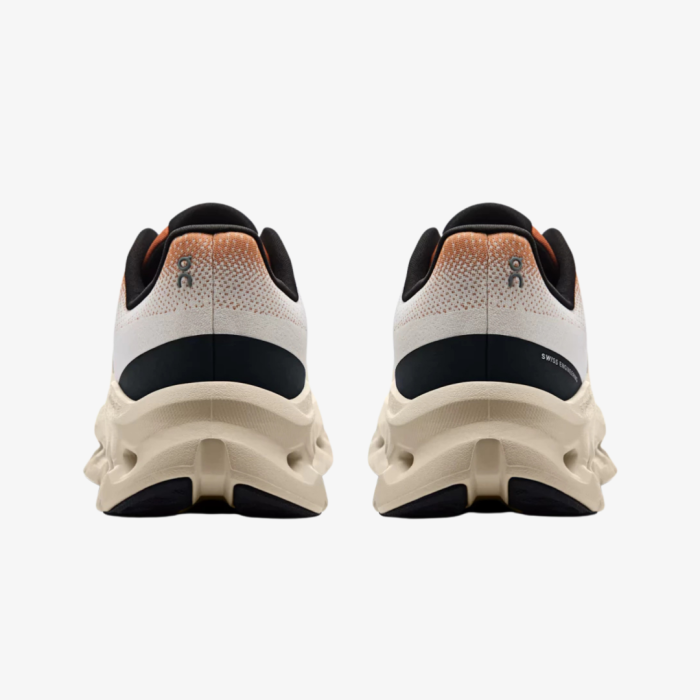 On Cloudtilt - Image 5