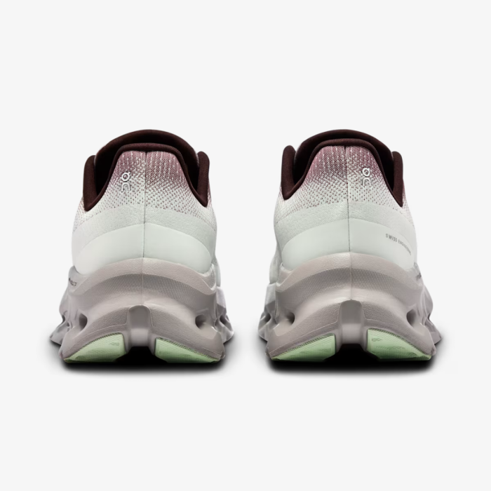 On Cloudtilt - Image 6