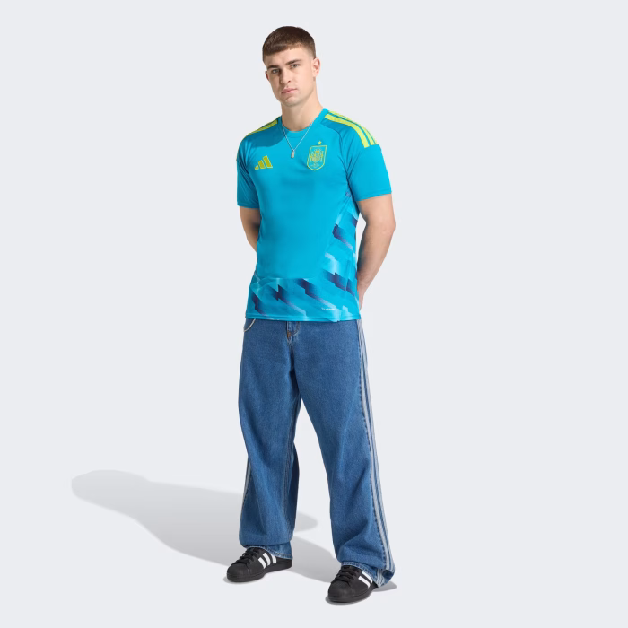 Spain 2026 Goalkeeper Jersey – Fan Version - Image 5