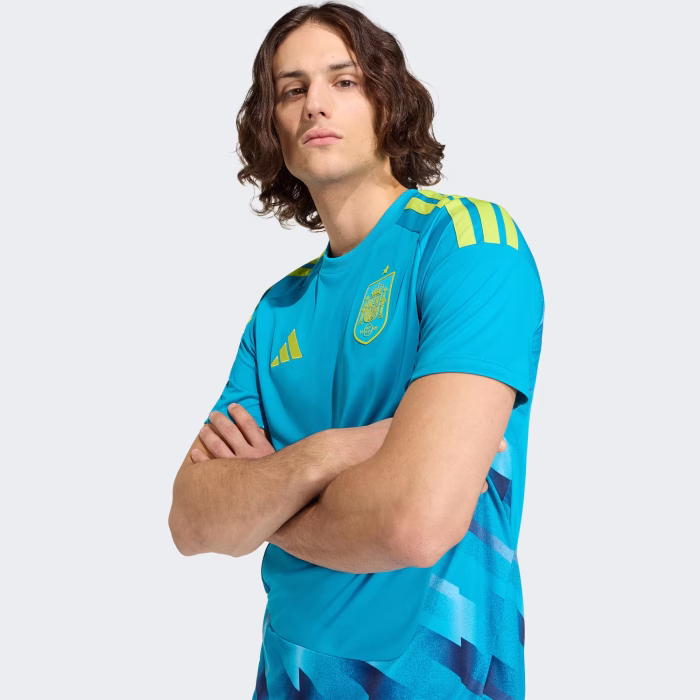 Spain 2026 Goalkeeper Jersey – Fan Version - Image 3