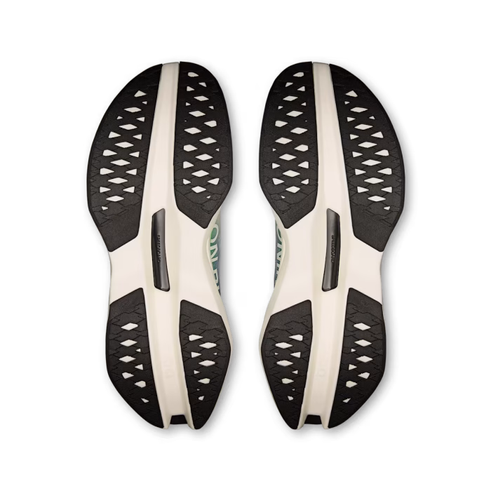 On Cloudboom Max - Image 5